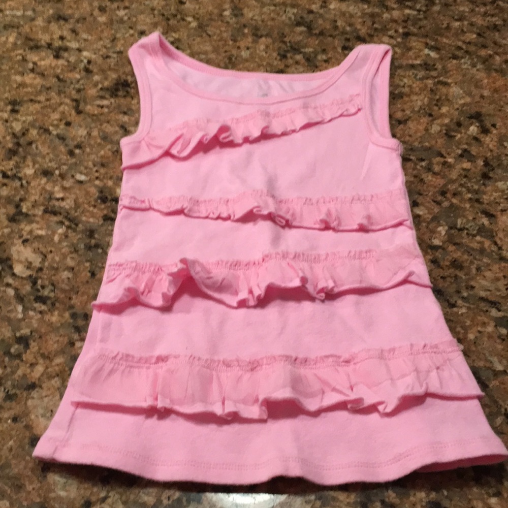 pink tank top